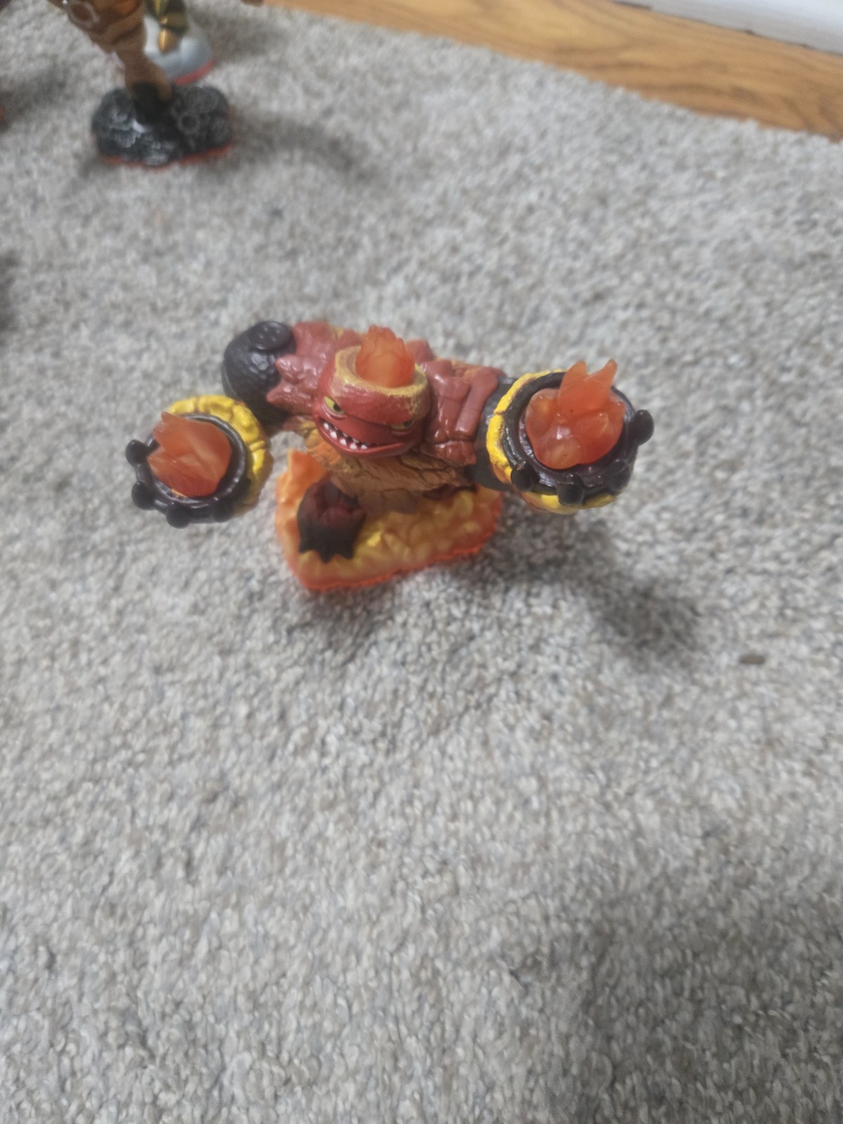 Activision Skylanders Giants Series 2 – Lot of 10 Figures + Portal