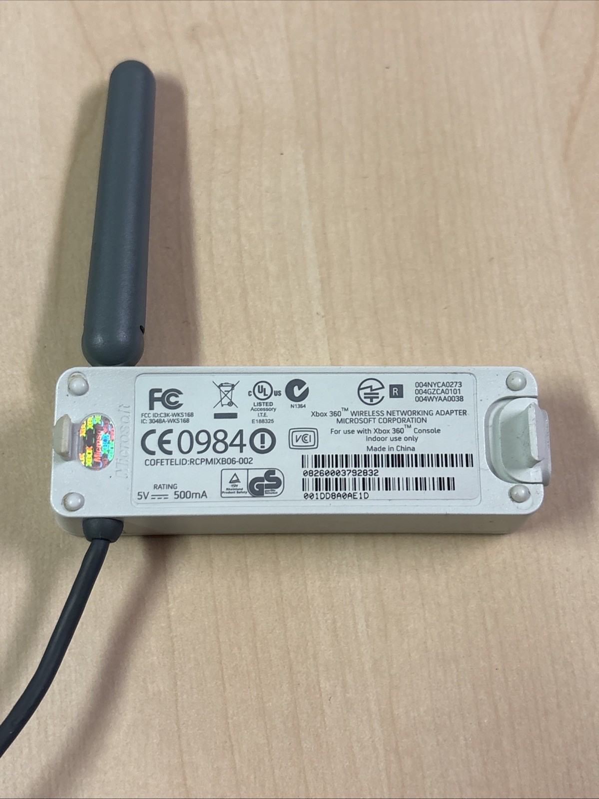 XBOX 360 WIRELESS NETWORK ADAPTER & 256MB MEMORY CARD