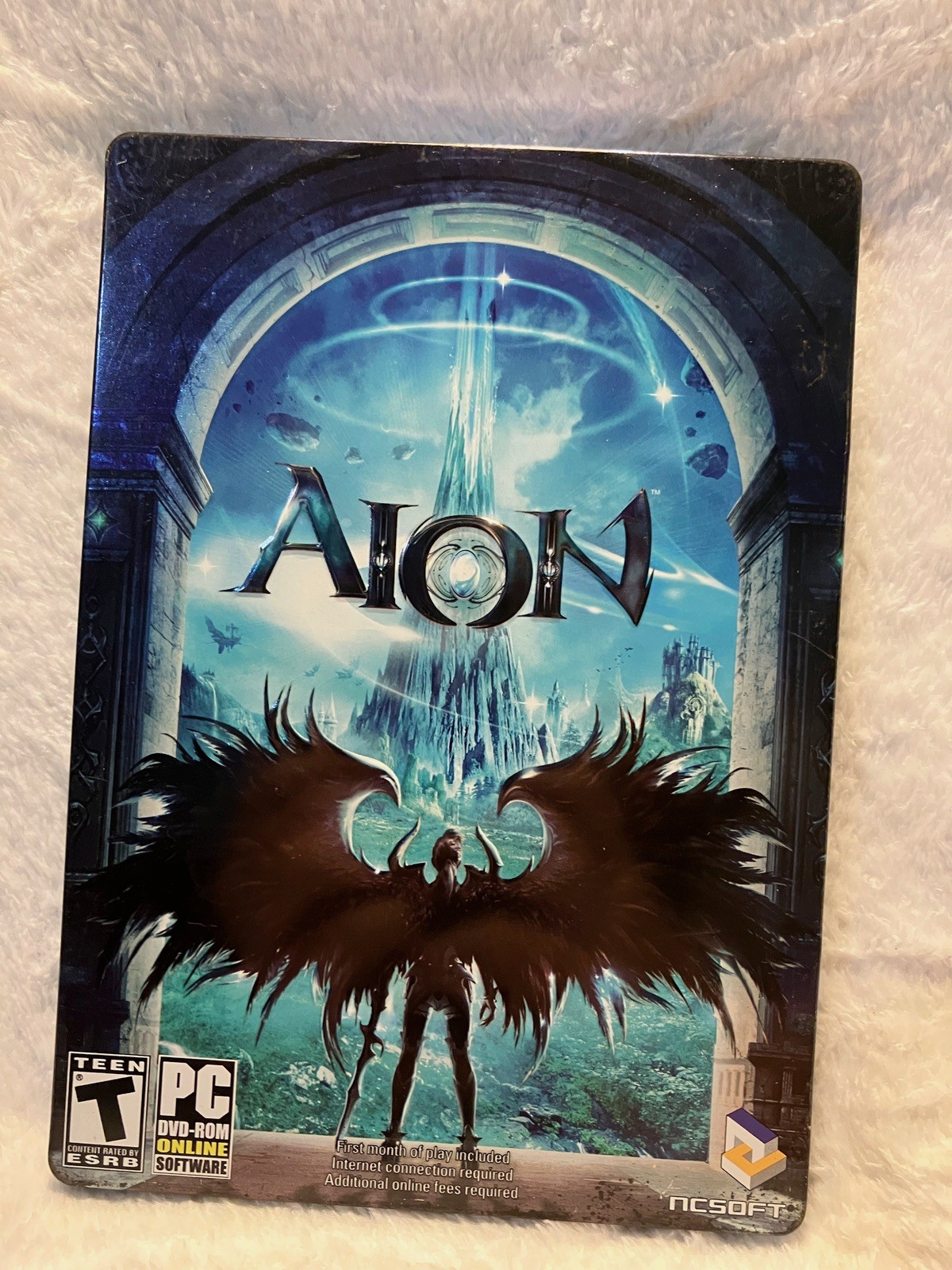 Aion A World Divided PC Computer Good Used Condition Video Game And Manual