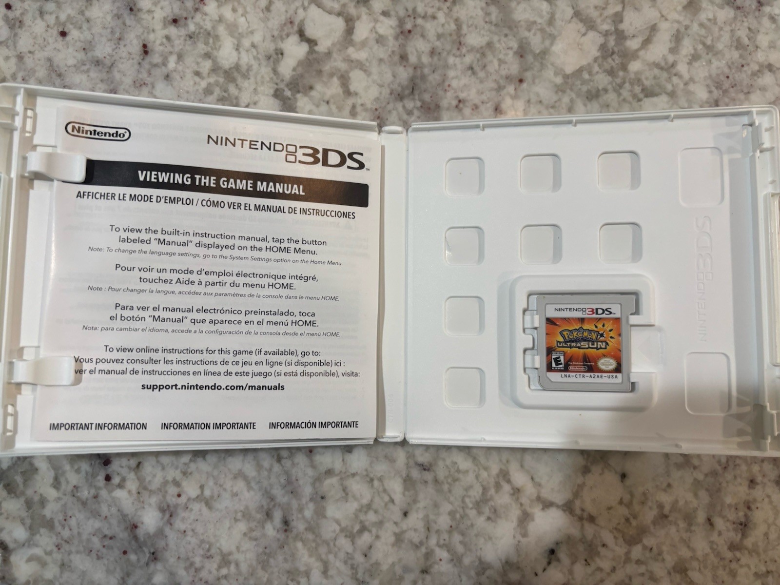 Pokémon Ultra Sun Nintendo 3DS Cartridge w/ Case E Rated NTSC-U/C 2017
