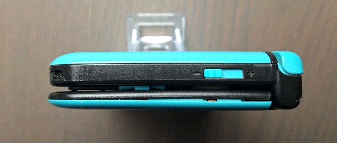 Nintendo 3DS XL Turquoise/Black | Charger + 16GB SD Card | USA Seller | Tested