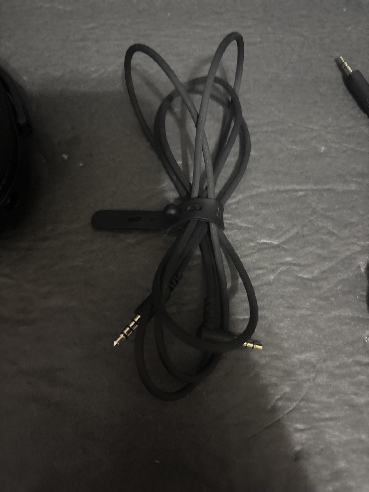 Razer Barracuda X Ear-Cup Headsets – Black (RZ04-0380) – Missing Dongle