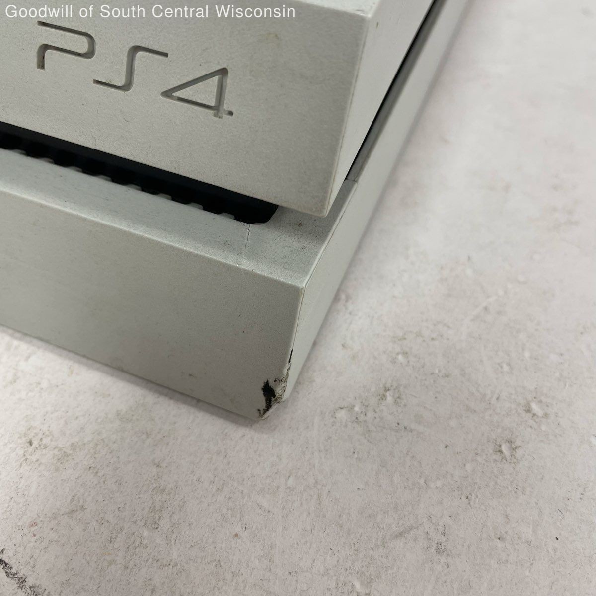 PlayStation 4 Model CUH-1115A Console Only – Tested