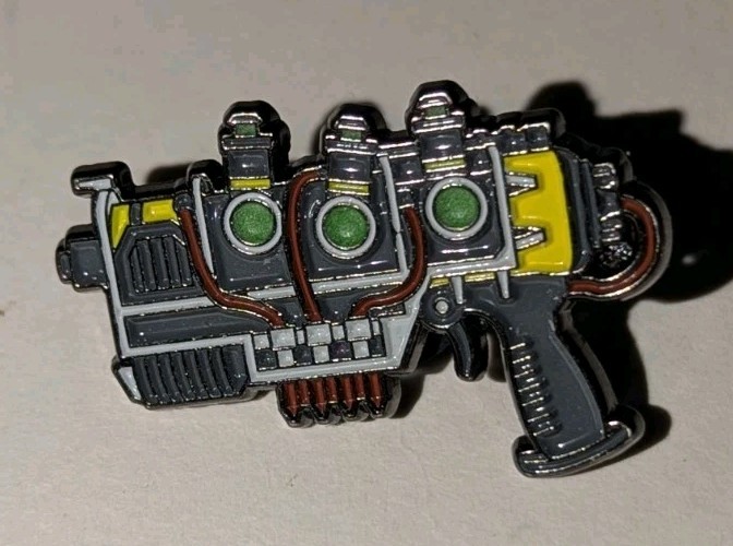 Fallout Plasma Pistol Bethesda Enamel Pin Culturefly Pinback EUC HTF Video Game