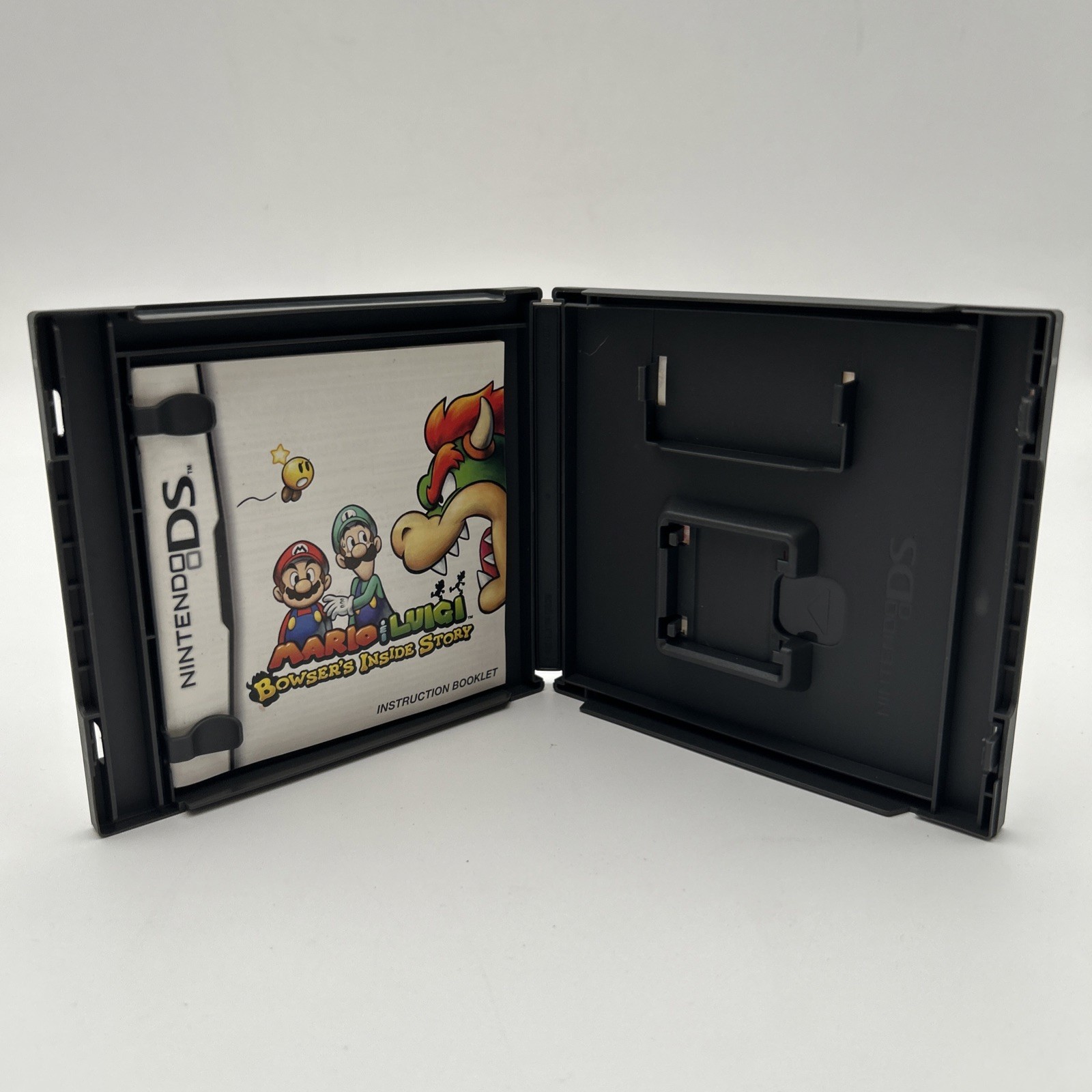 Lot Of 10 Nintendo DS 3DS Cases And Manuals NO GAME NO GAME Super Mario & More