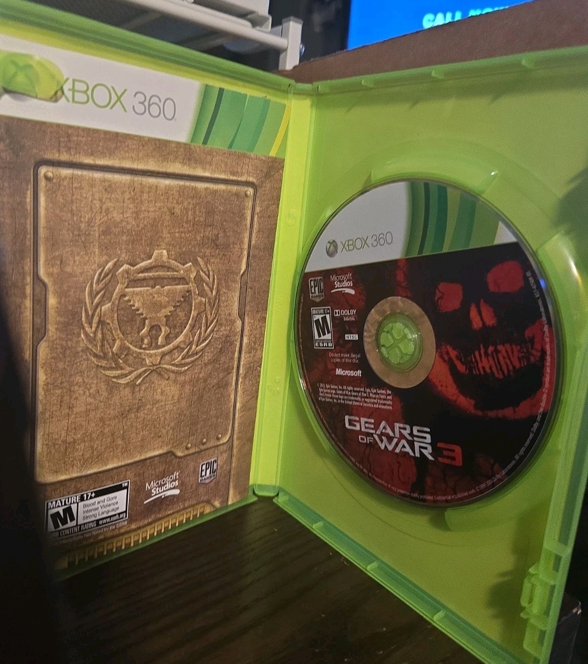 Need for Speed: Carbon for the Xbox 360.The game is rated E10+ (Everyone 10+)