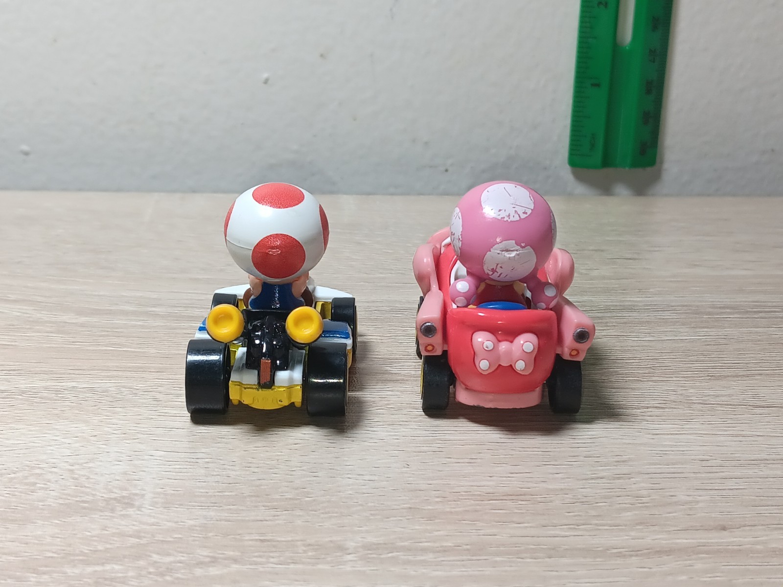 4-PK TOAD + TOADETTE Super Mario Kart Hot Wheels P-Wing Birthday Girl Sneaker