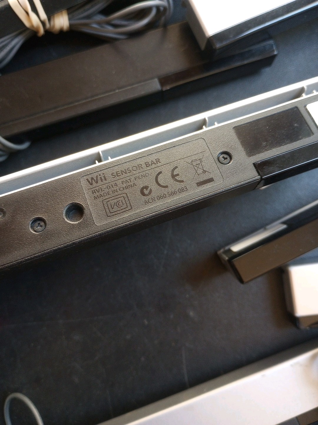 Nintendo RVL014 Original Wii Sensor Bar – Silver And Black No Stand