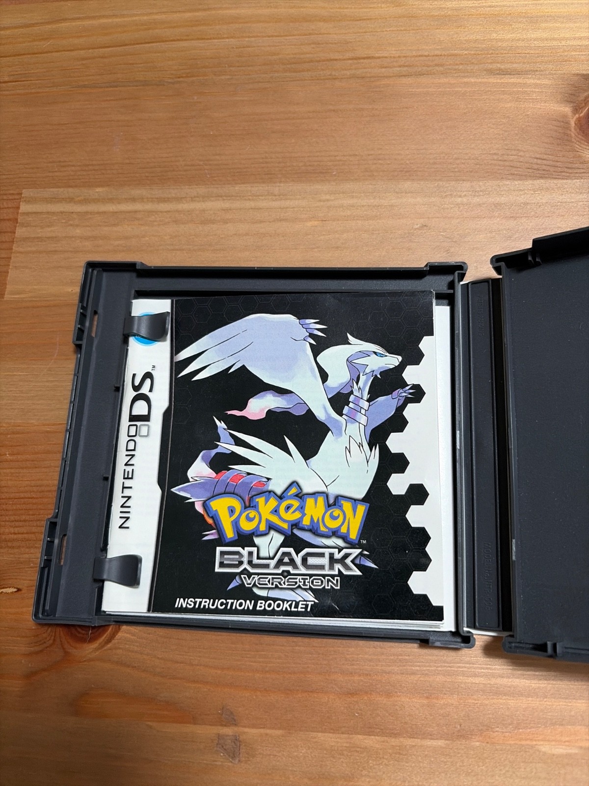 Pokemon: Black Version Complete in box
