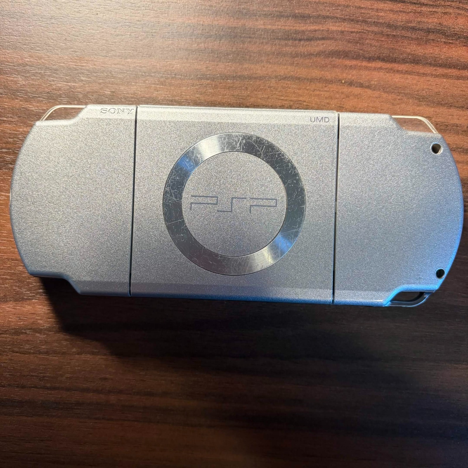 Sony PSP 2000 120GB Storage Ice Silver Japanese Model – BATTERY NOT INCLUDED