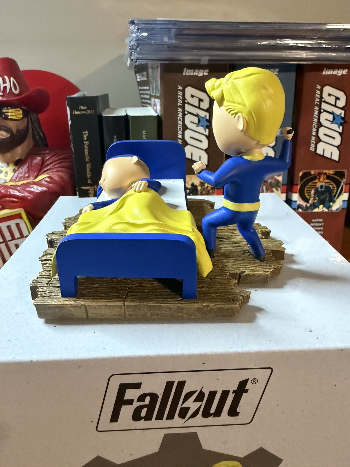 Fallout Vault Boy Mr. Sandman Statue Technicolor Color Variant Limited Edition