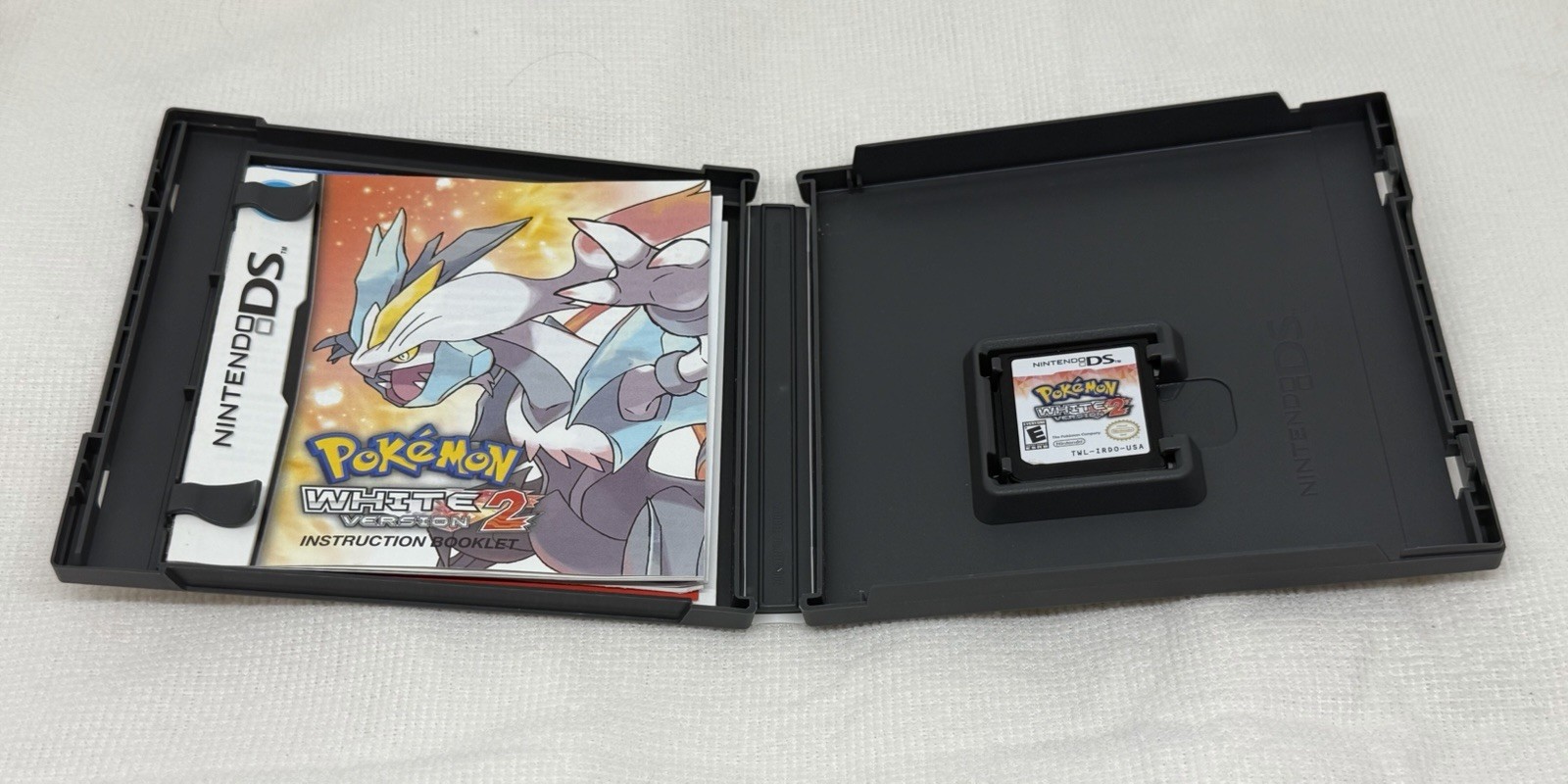 Pokemon Black Version 2 & White Version 2 Nintendo DS Lot Complete CIB Tested