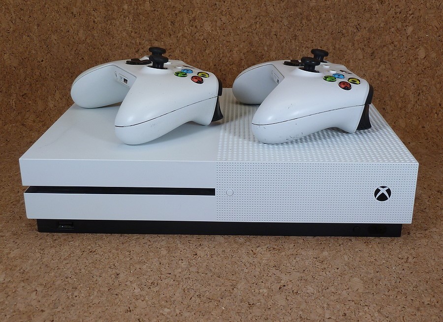 Microsoft Xbox One S (Model 1681) Gaming System Console + 2 controllers, Tested