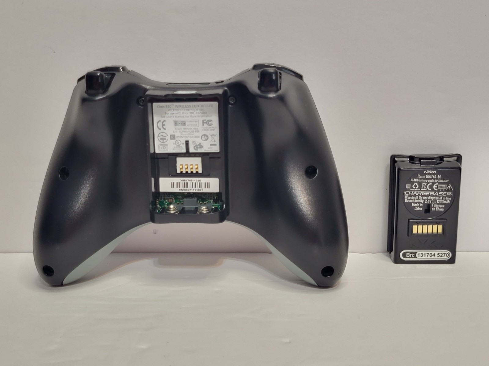 Microsoft Xbox 360 Official OEM Black & Grey Wireless Controller Genuine