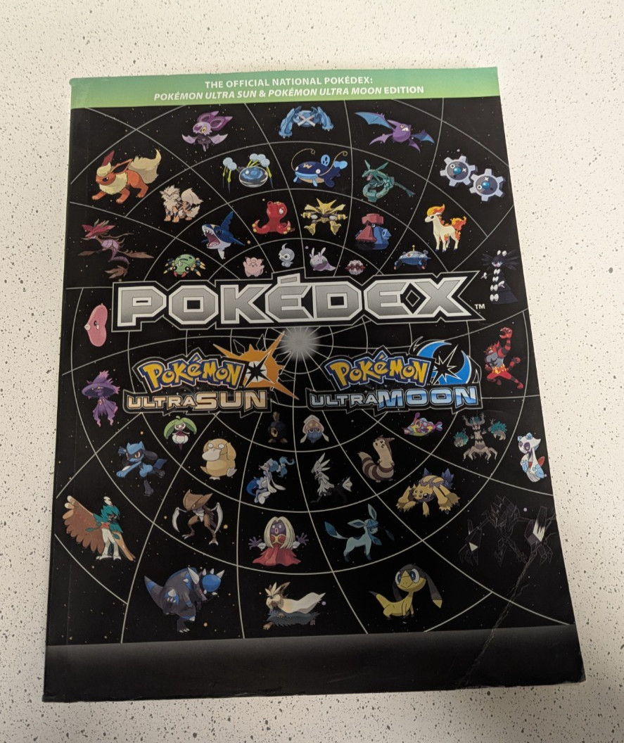 Pokémon Ultra Sun & Pokémon Ultra Moon Edition: The Official National Pokédex