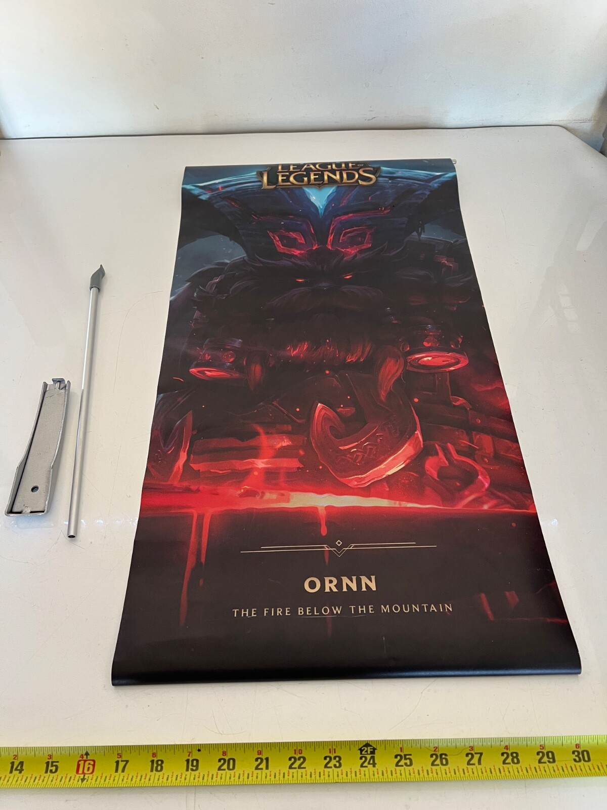 LEAGUE OF LEGENDS BANNER 14″ x 26″ ORNN