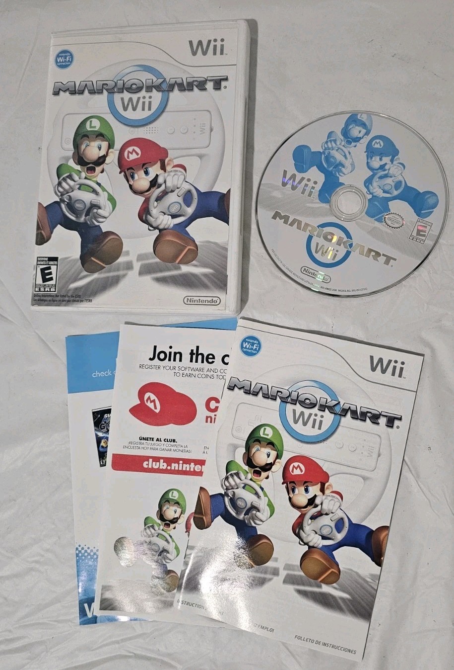CIB Nintendo Mario Kart Wii Nintendo Wii NTSC-U/C E 2008 Multiplayer Manual