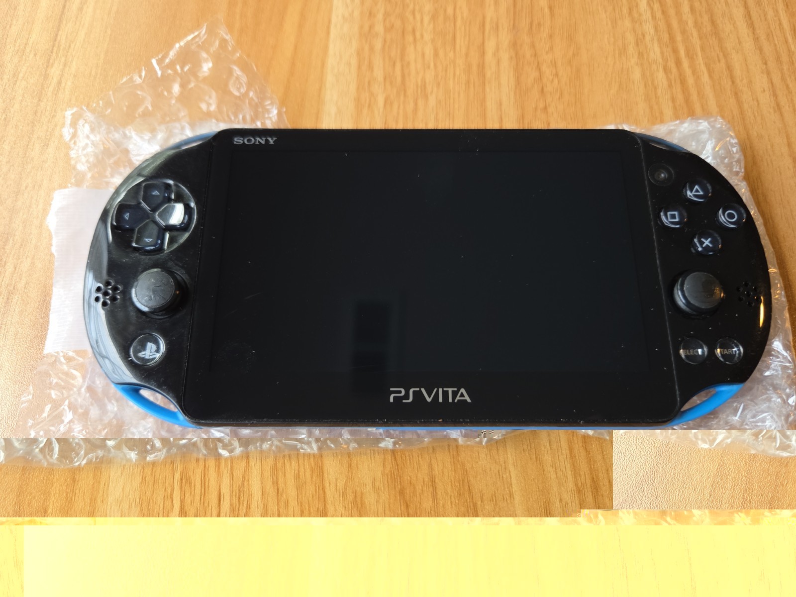 Sony PlayStation Vita Slim PS VITA Pch-2000 Black And Blue Console Boxed