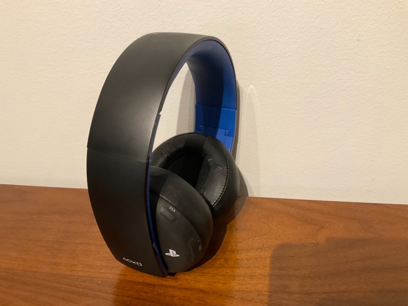 Sony PULSE 3D Ear-Cup (Over the Ear) Wireless Headphone – Black, Used