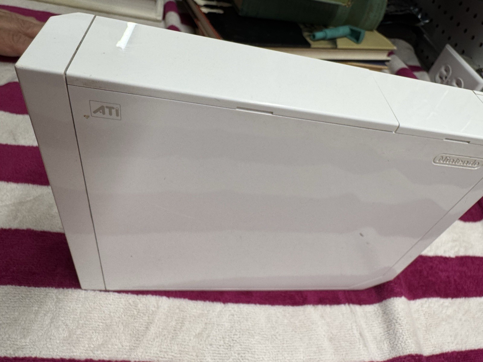 Nintendo Wii RVL-001 512 MB Home Console – White (Parts Only)