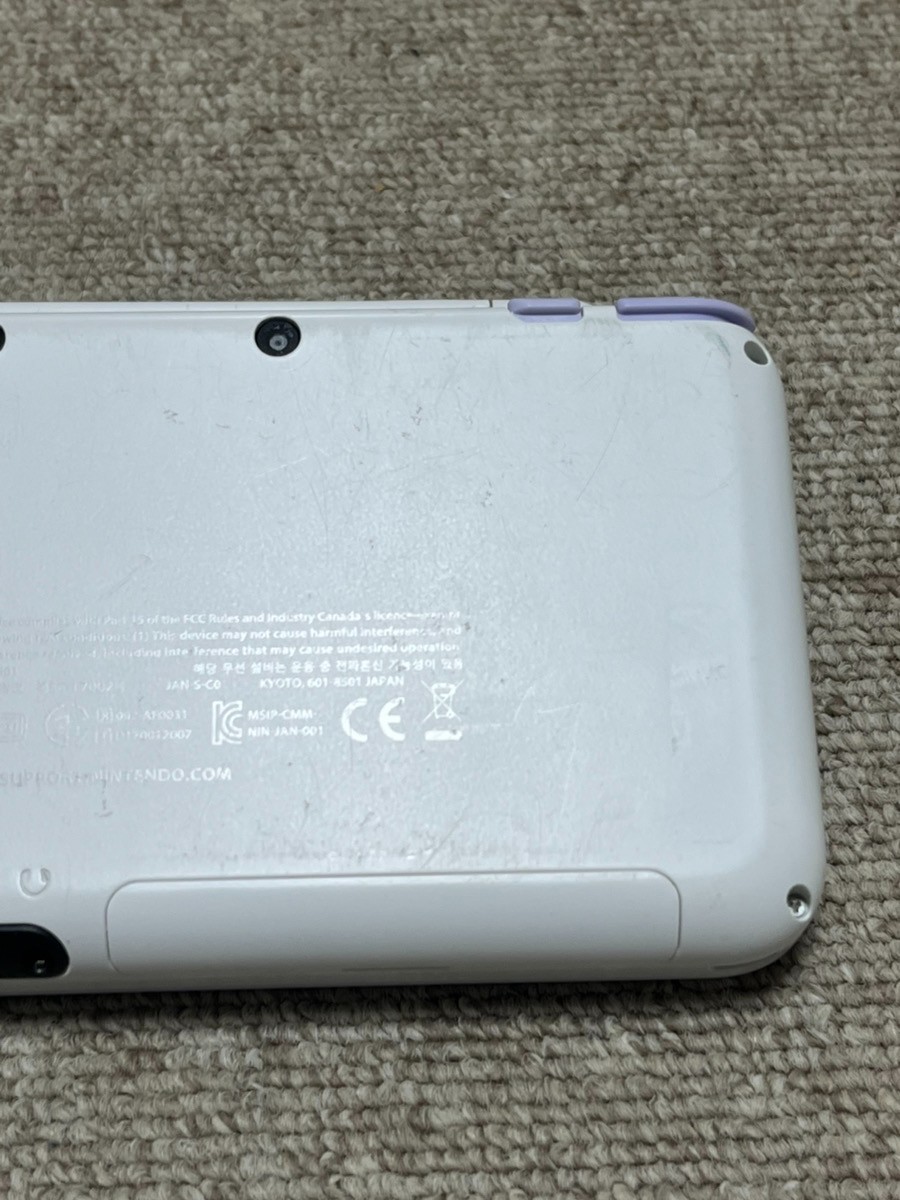 New Nintendo 2DS XL LL White lavenderr Console region Japanese B30