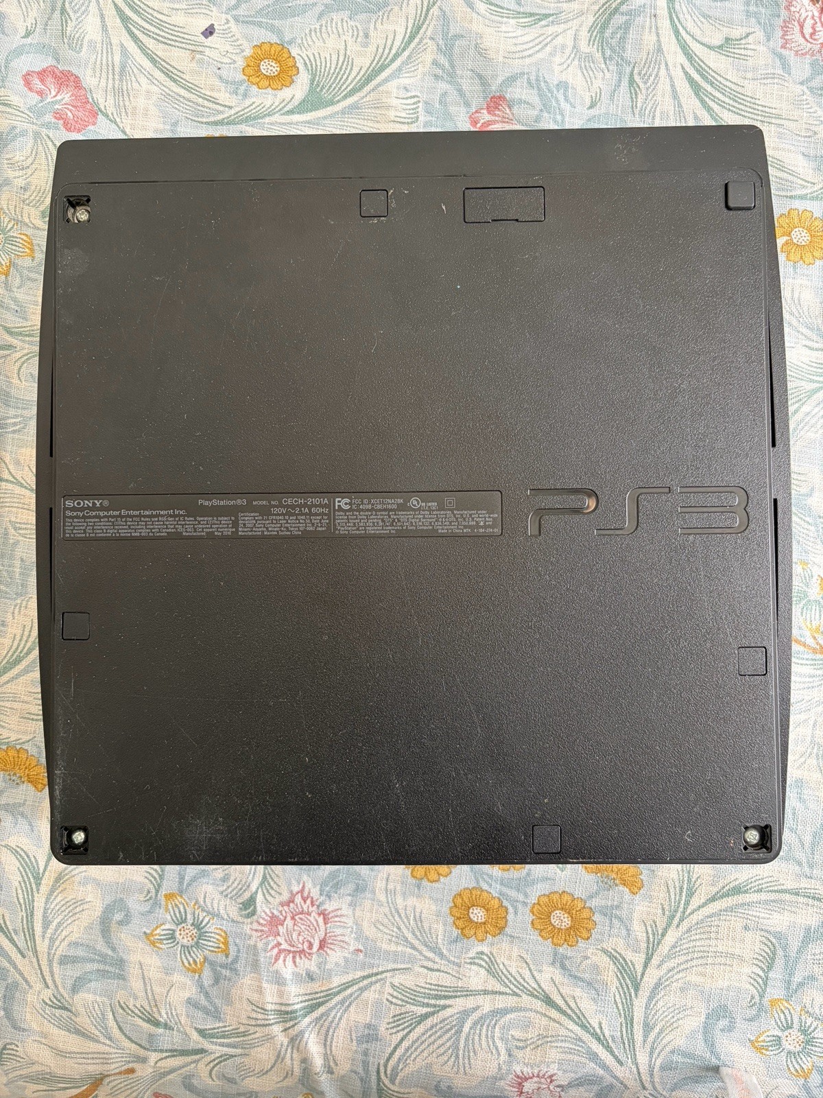 Playstation PS3 Slim Black Console 120 GB with Controller Game