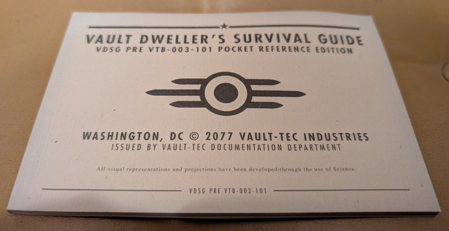 RARE PROMO Fallout 3 Vault Dwellers Survival Guide Pocket Reference Edition PAX