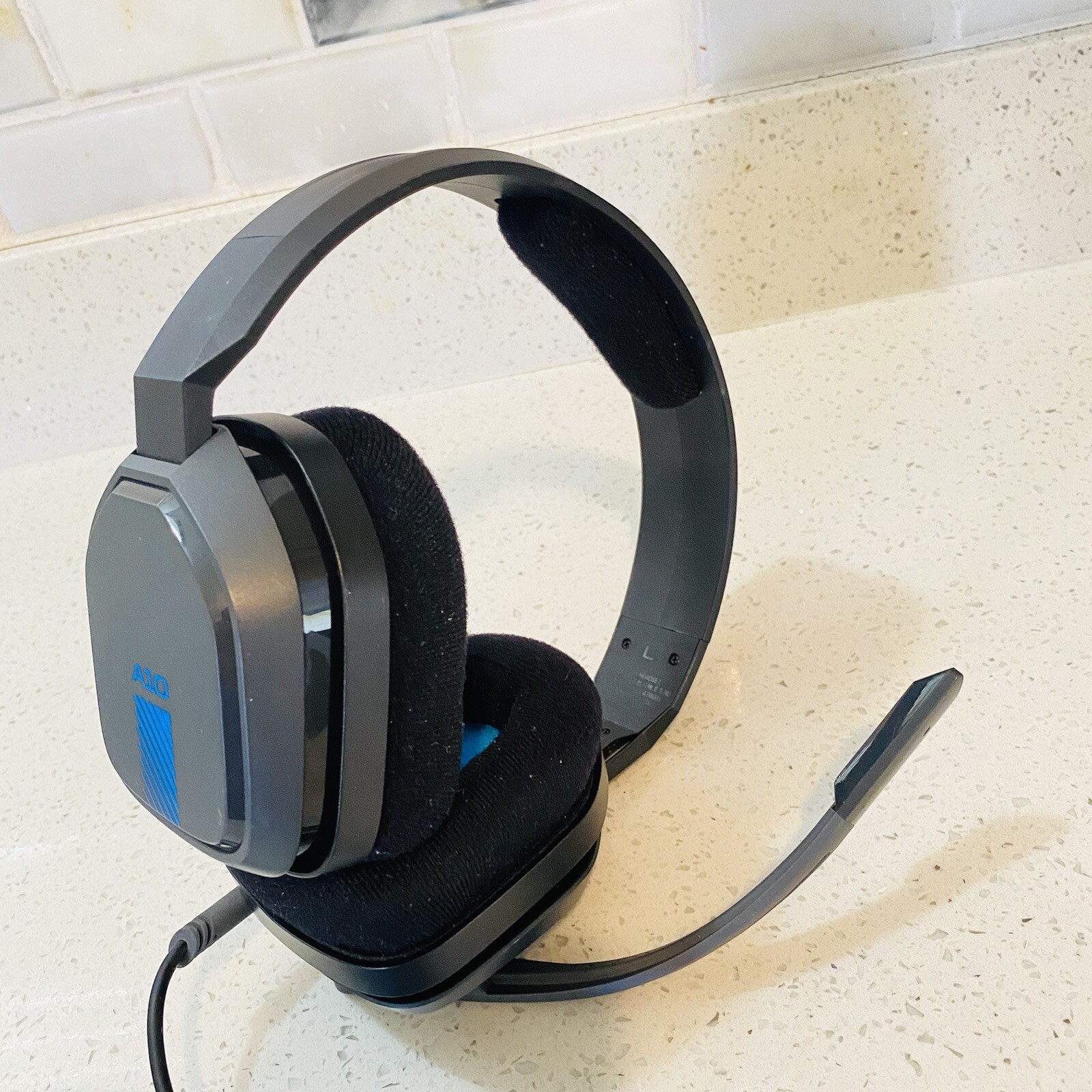 Logitech Astro A10 Wired Stereo Gaming Headset – Blue/black – For PS4