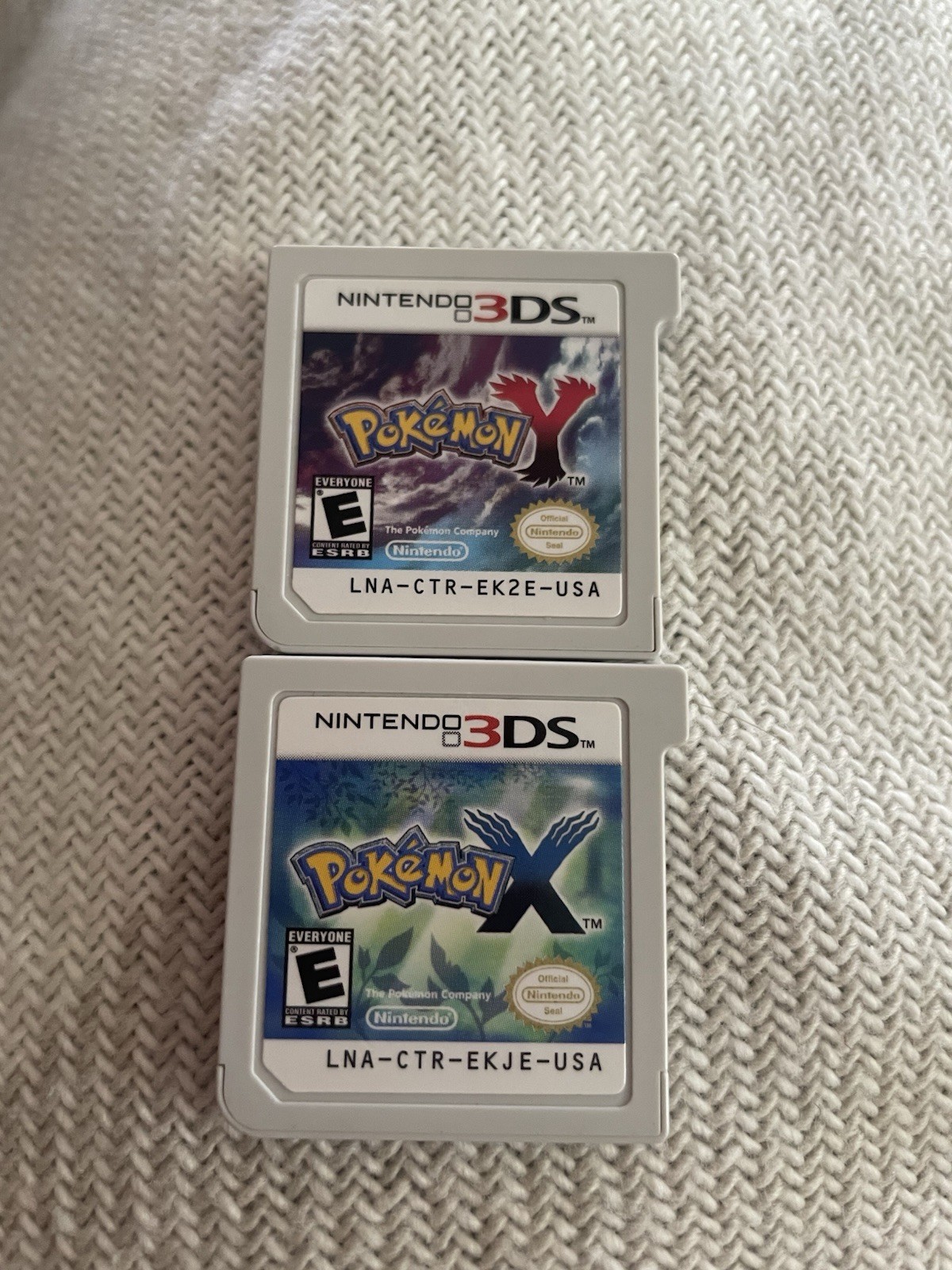 Nintendo DS/3DS Pokémon Game Lot w/ Case – Black, White 2, X, Y NTSC-U/C
