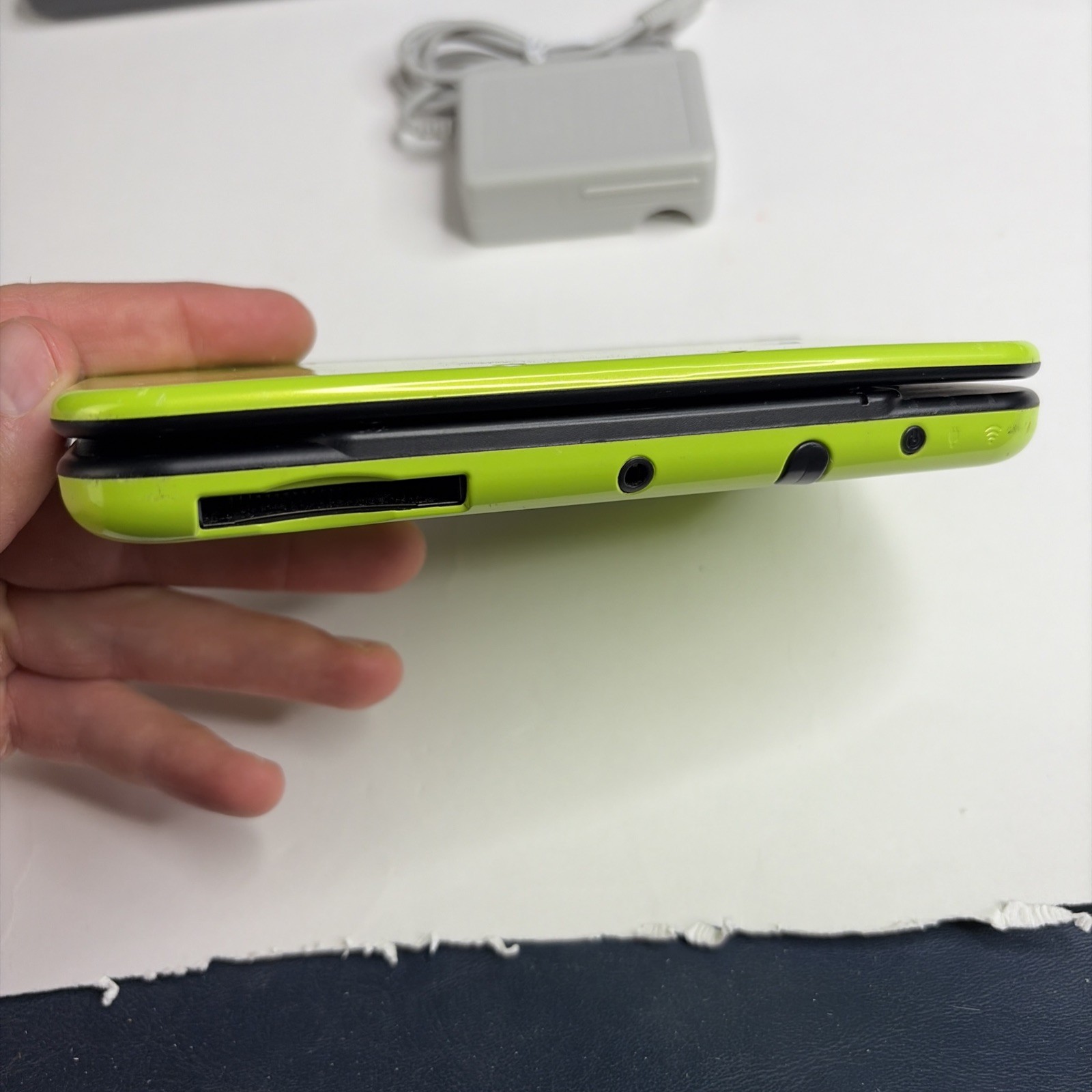 Nintendo New 3DS XL – Lime Green Mario World Console US Model W Charger Stylus