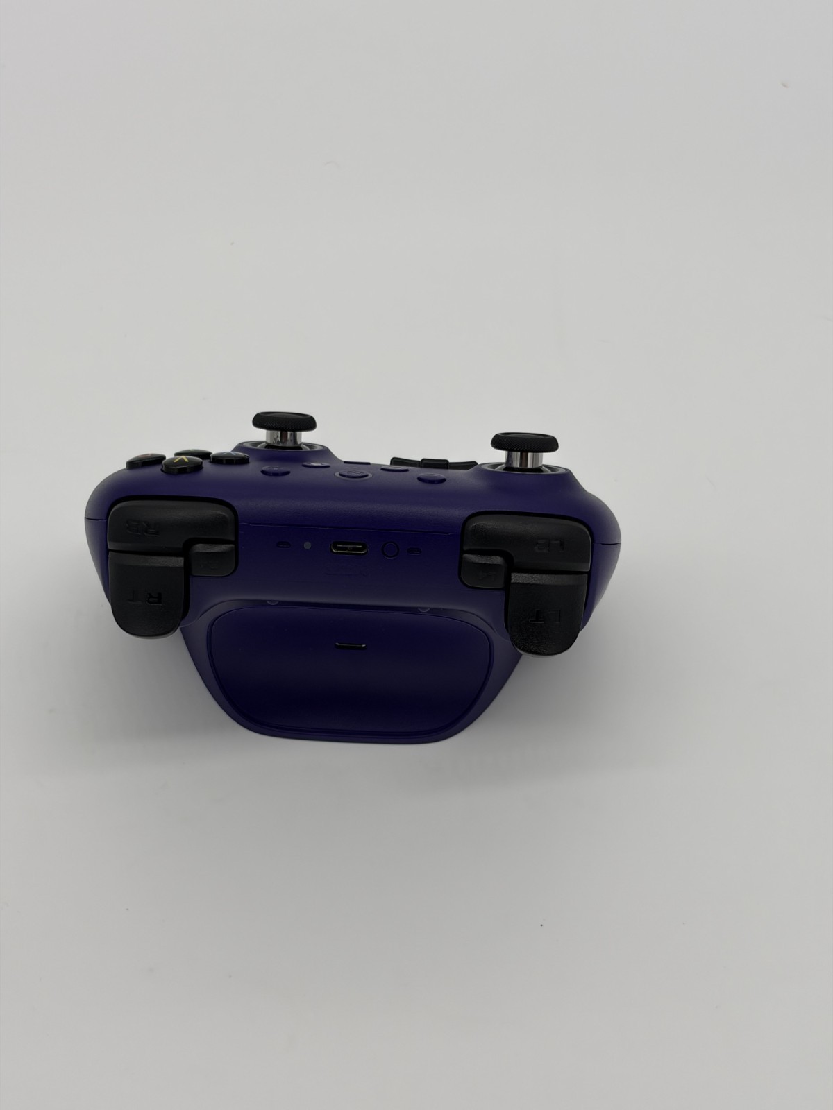 8BitDo Ultimate 2 Bluetooth Controller w/ Dock, 2.4G Adapter, Bluetooth – Purple