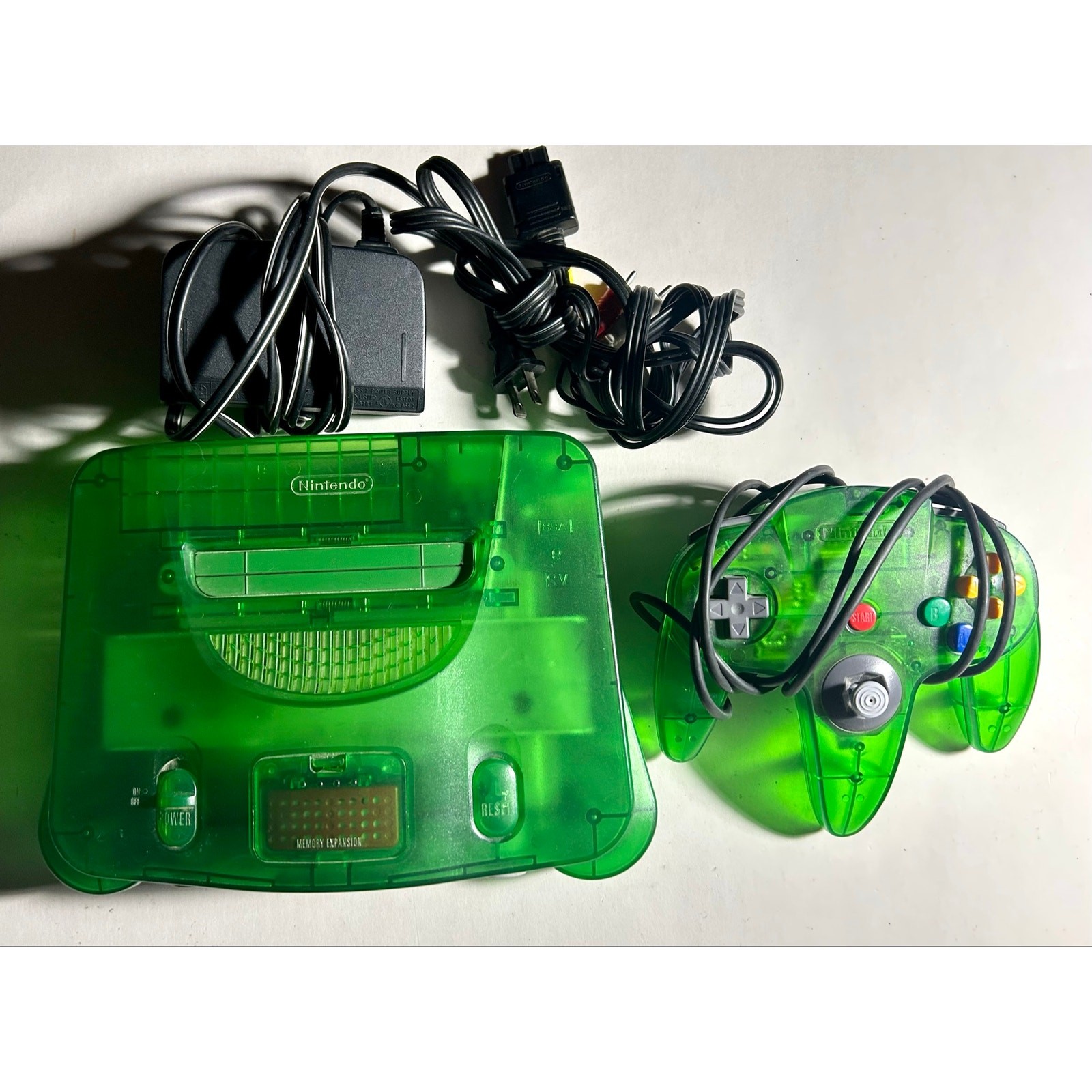 Jungle Green Nintendo 64 N64 console w expansion, hook ups & controller🔥Nice!