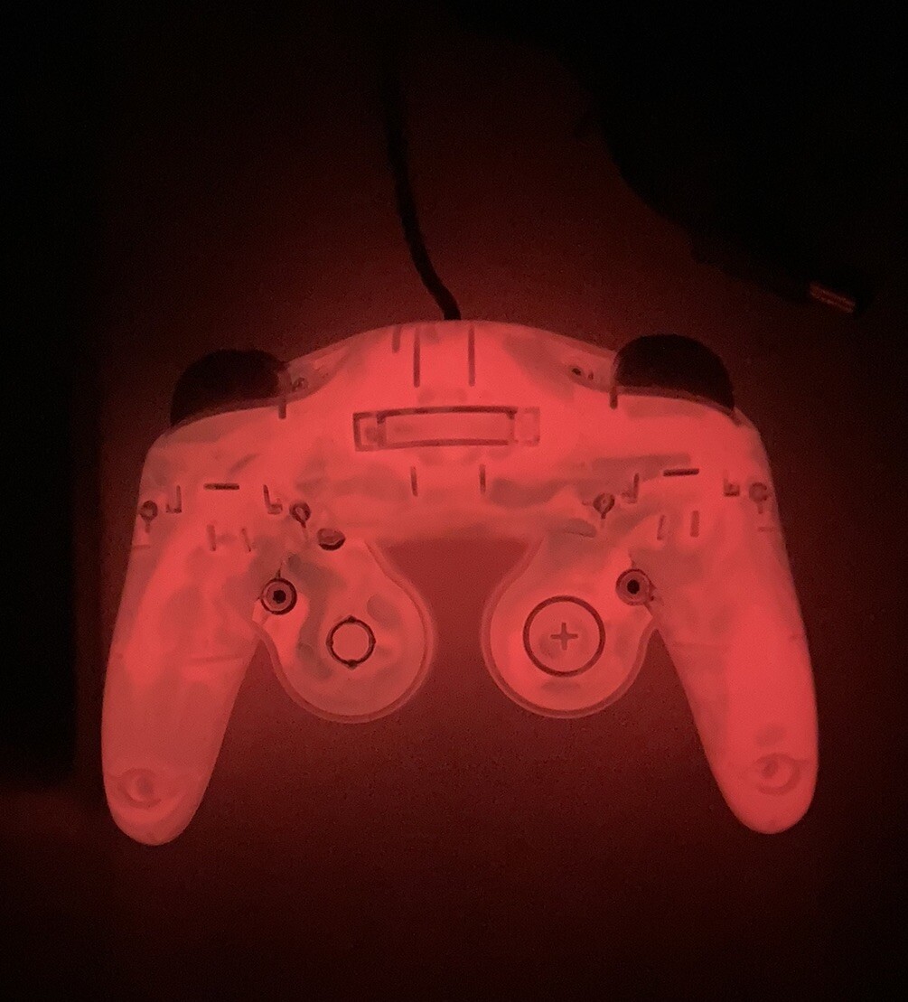 Nintendo GameCube Controller – Radiated Red/Orange (Glow In The Dark)