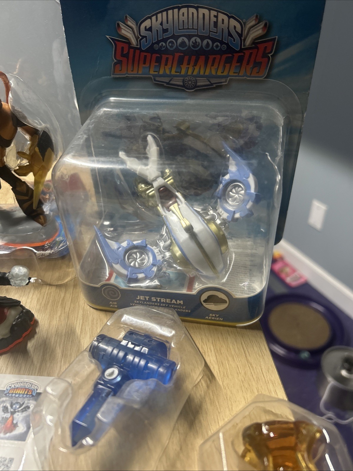 SKYLANDERS GIANTS, SUPERCHARGERS, SPYROS ADVENTURE LOT OF 8