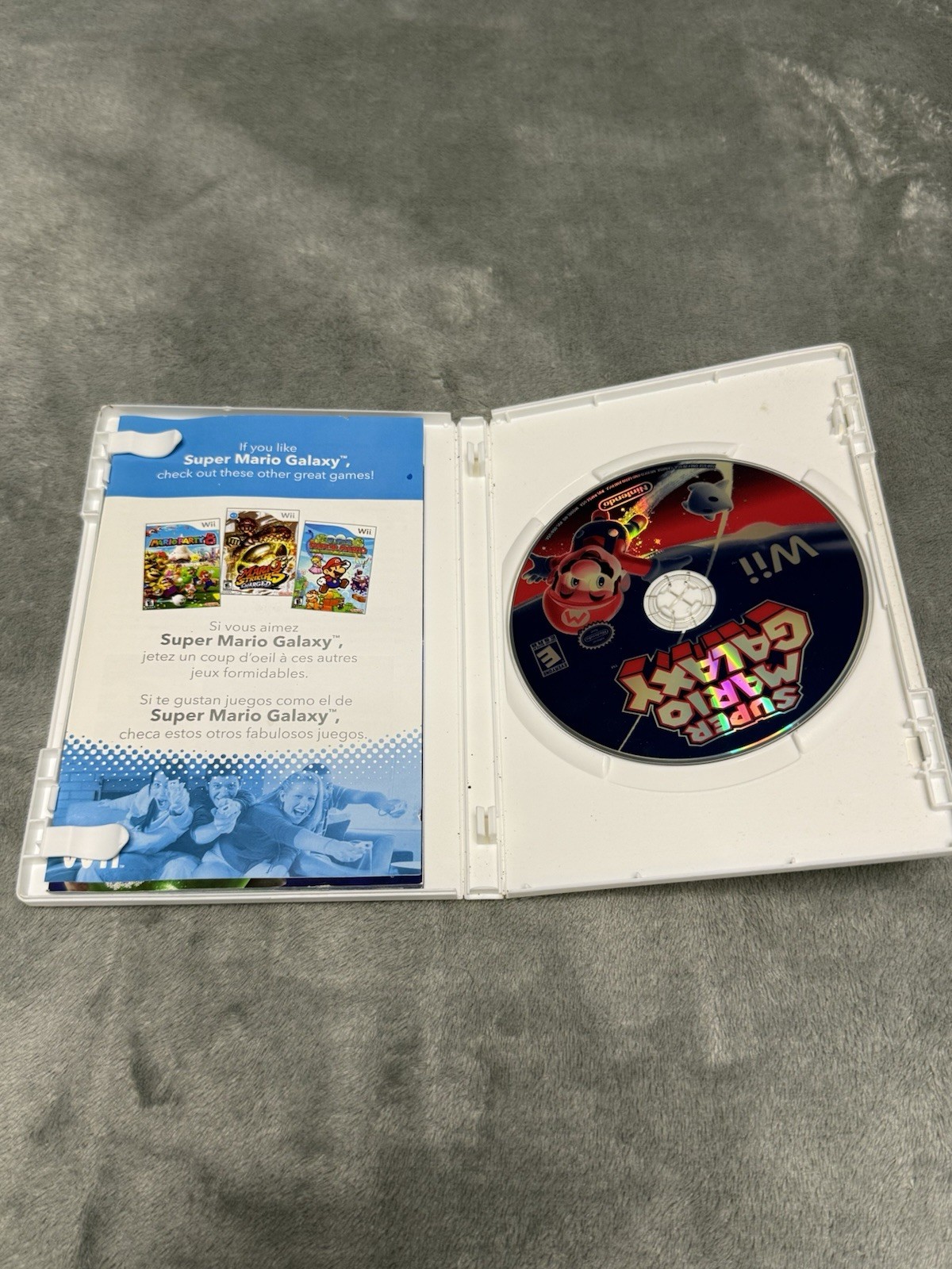 Wii Super Mario Galaxy (2007, Nintendo Wii) Complete w/ Manual *TESTED*