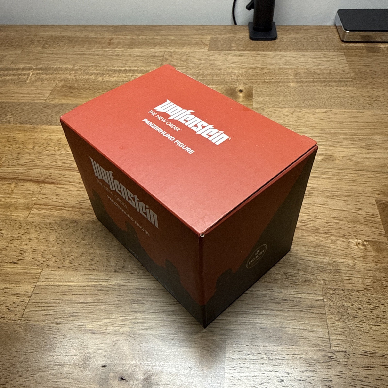 SEALED 🔥 Wolfenstein New Order Panzerhund Figure Loot Crate Exclusive Rare 🔥