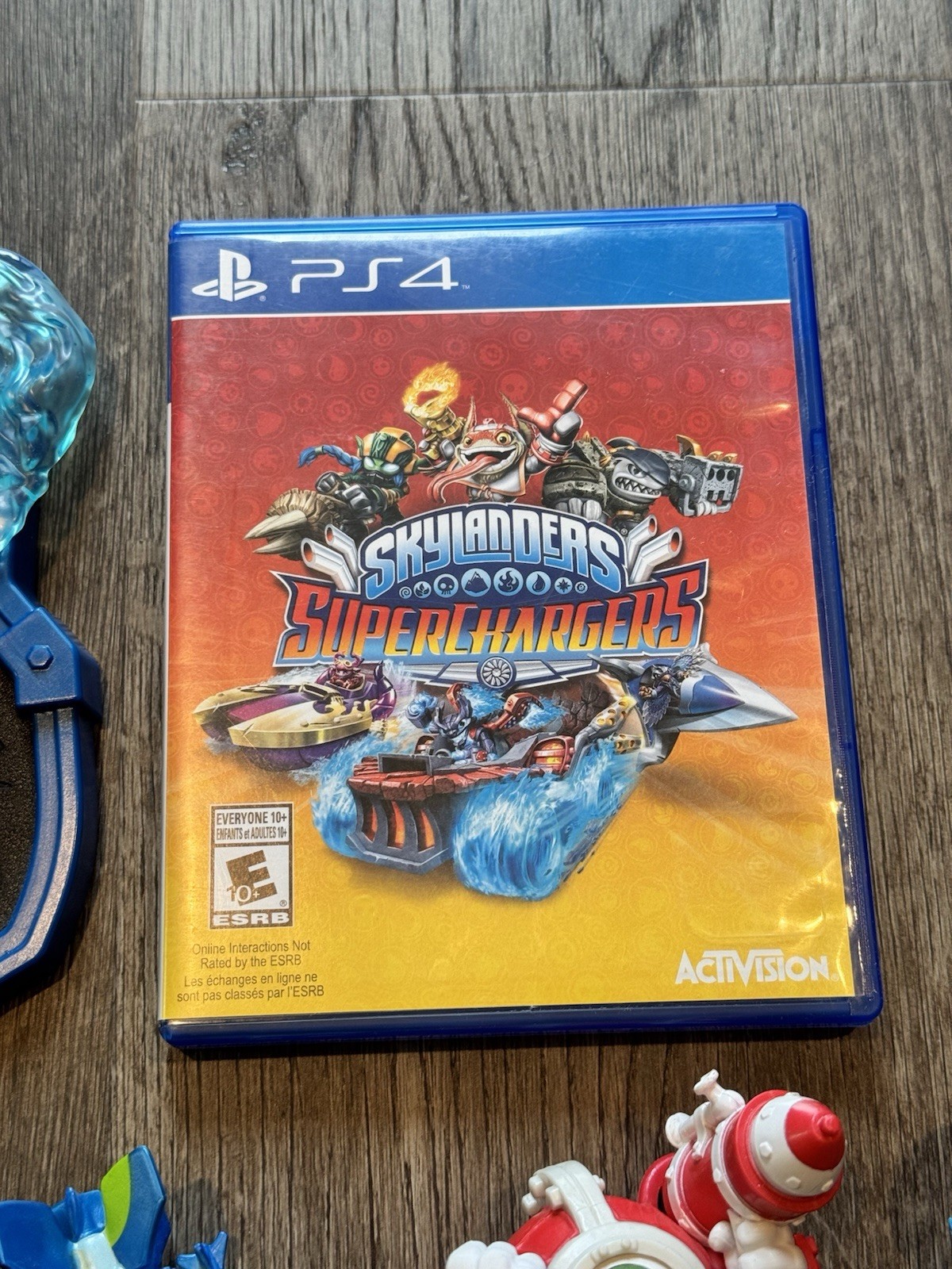 Skylanders Superchargers PS4 Starter Pack 8 Figures, 9 Vehicles + 3 Trophies!