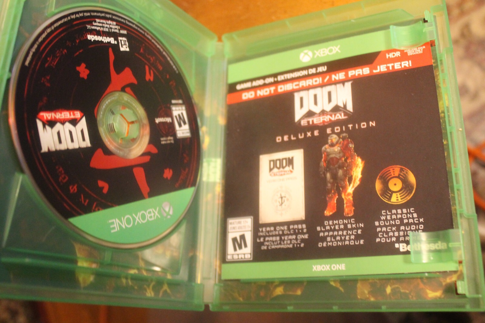 DOOM Eternal Deluxe Edition ~ XBOX ONE ~ Pre-owned
