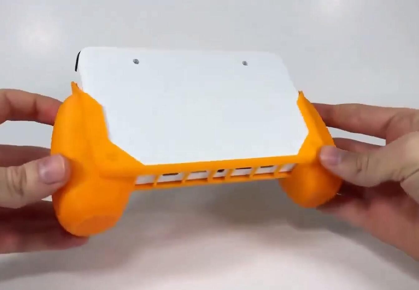 3D Printed Handhold Controller Stand Grip Protector For Powkiddy RGB30 rgb30