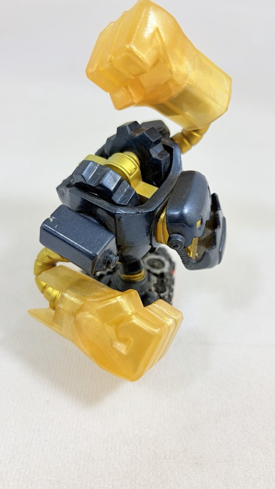 Skylanders Trap Team Legendary Jawbreaker Video Game Figure 87001888 Blue Body
