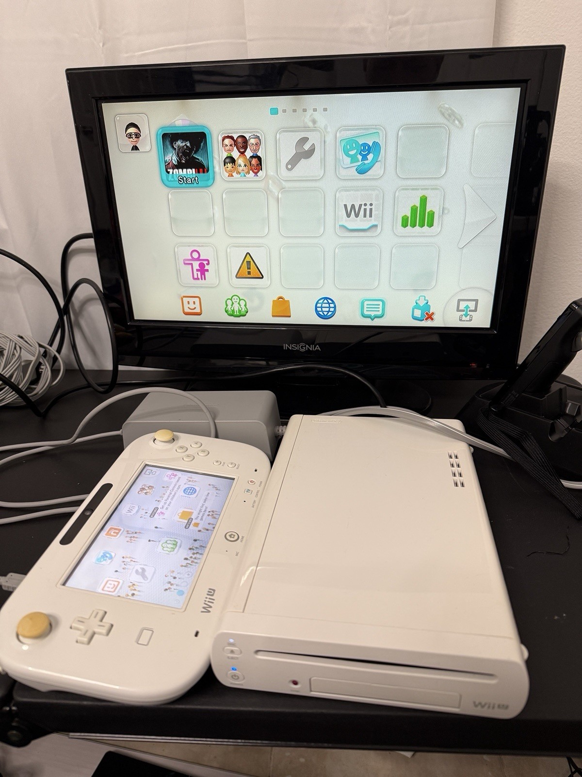 Nintendo Wii U 8GB Handheld System – White