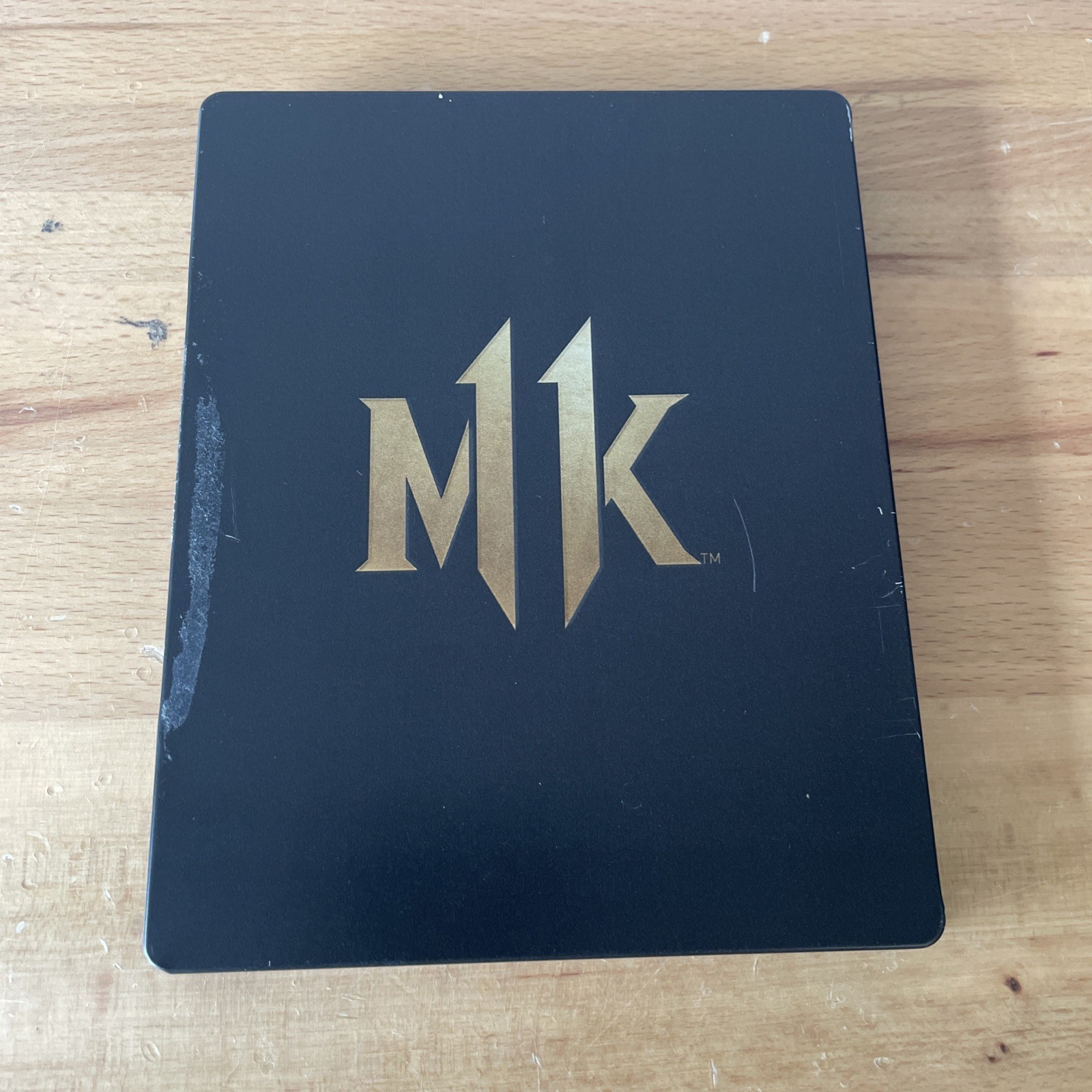Mortal Kombat 11 Premium Edition (Xbox One) – Steelbook Case and slipcover
