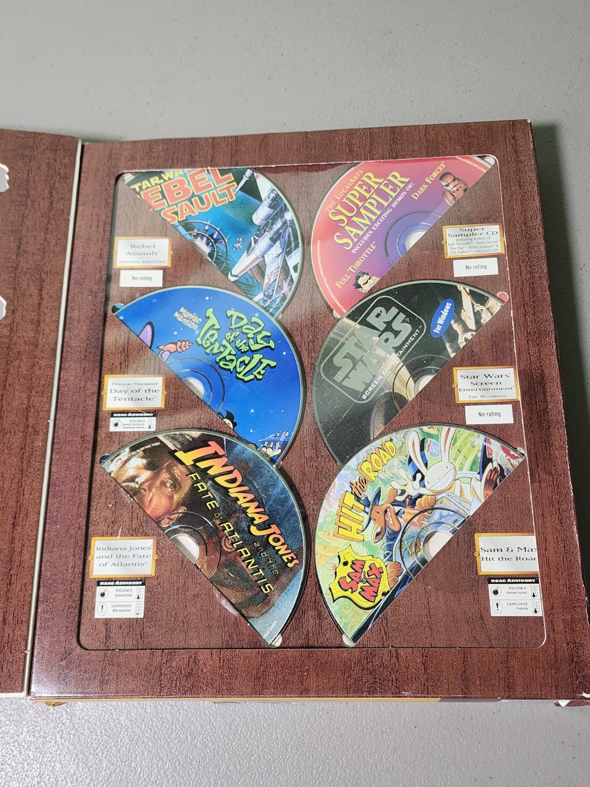 LucasArts Archives Vol 1 PC CD-ROM Games Indiana Jones Sam & Max. – CIB Big Box