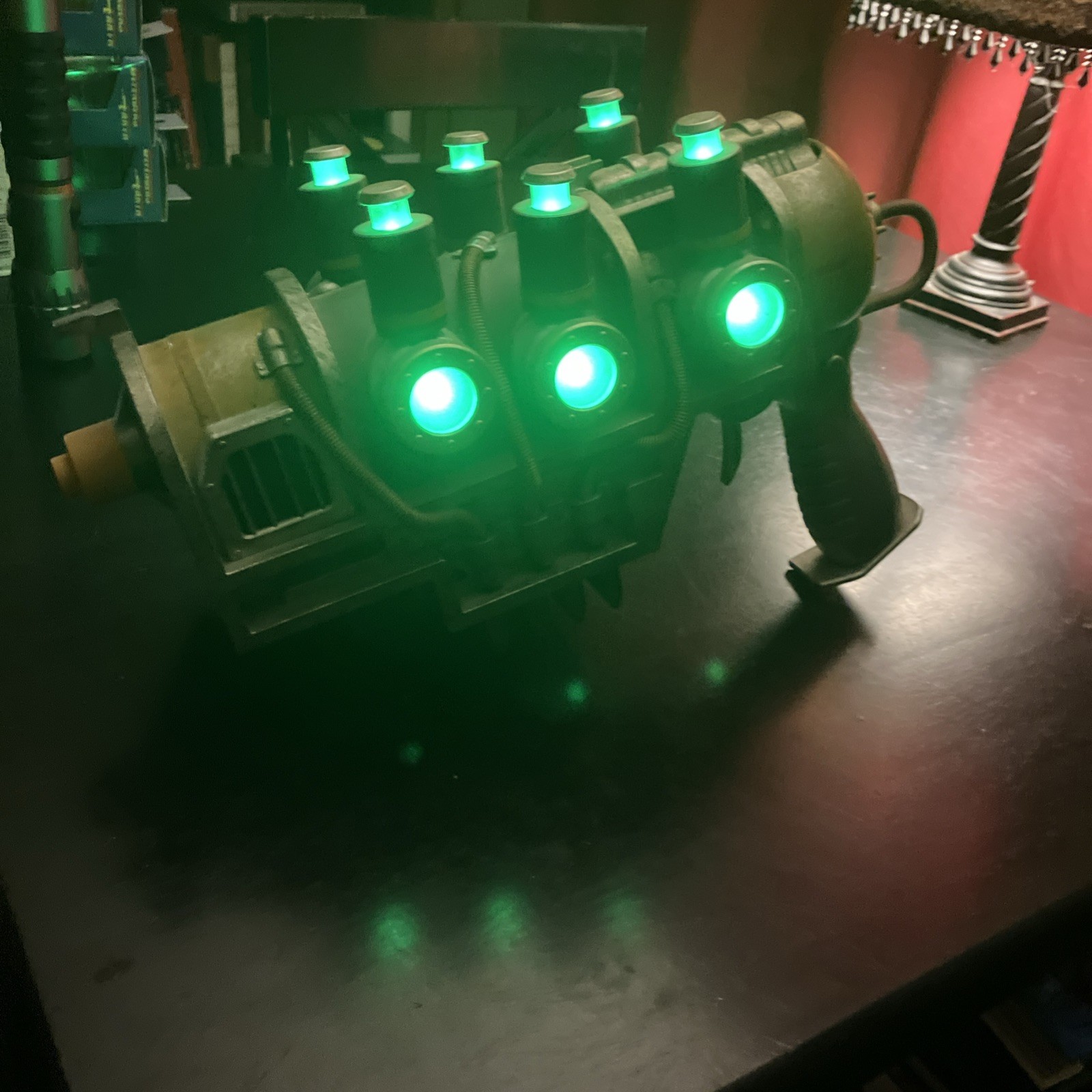Fallout Plasma Pistol 1:1 Replica Life Size Cosplay – Chronicle Collectibles