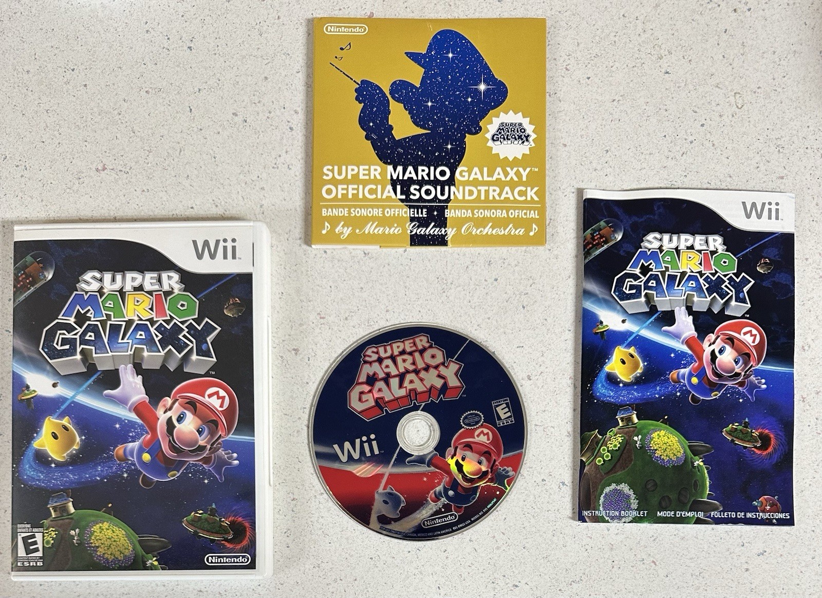 Super Mario Galaxy (Nintendo Wii, 2007) W/ Soundtrack Tested & Working
