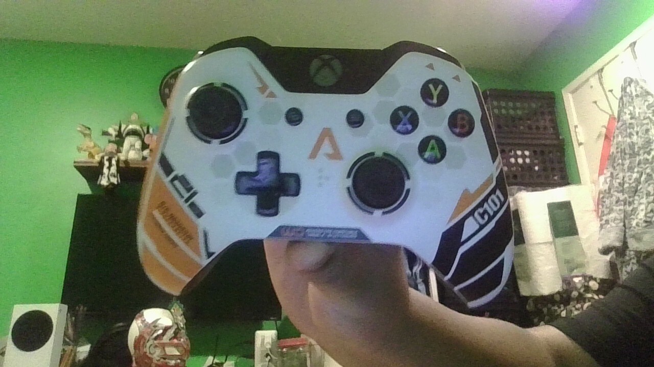 Titan fall controller condition:found in a box looks great not used