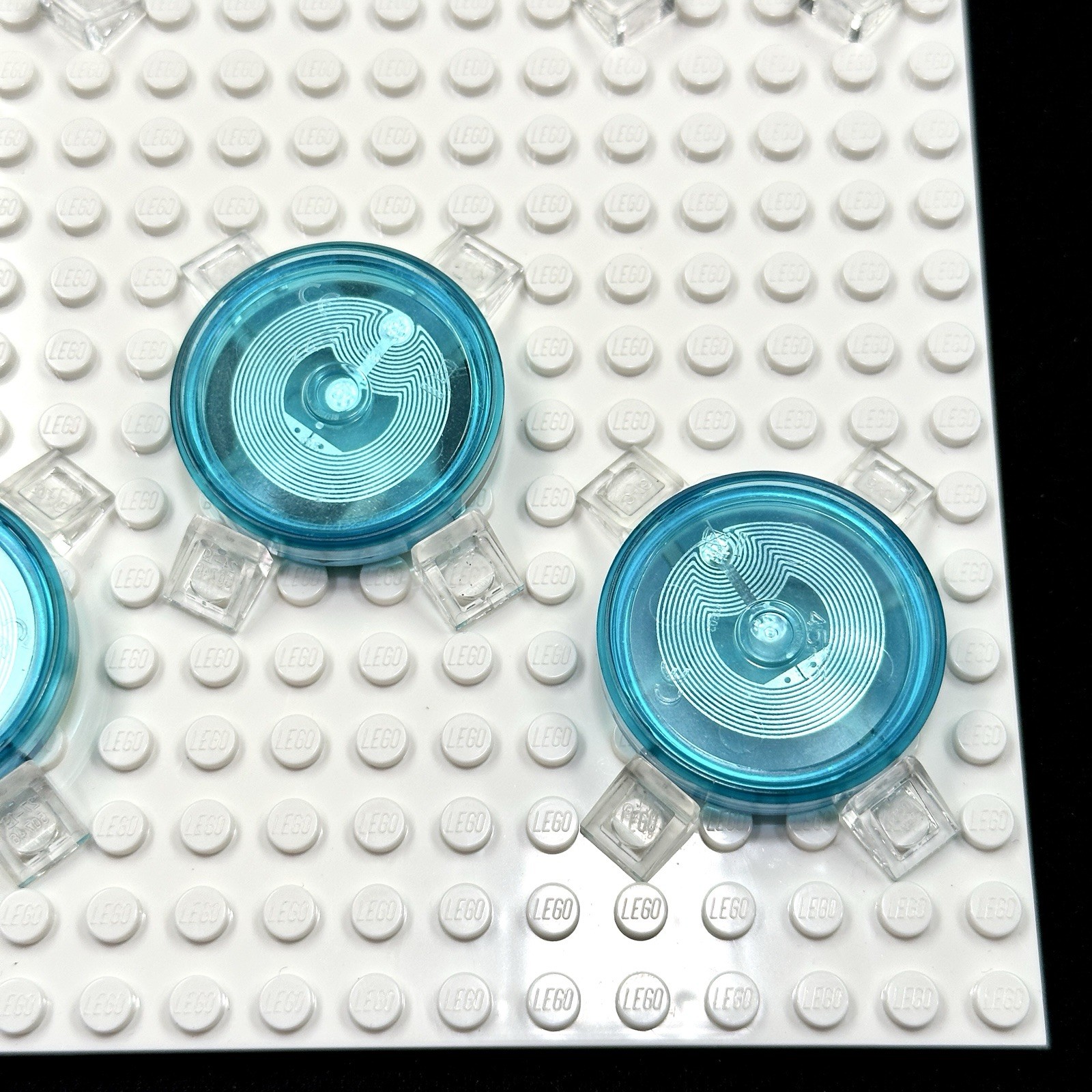 LEGO Dimensions Toy (3) pc Base Disc Tag Only Lot – DC Hero & Villan Themes