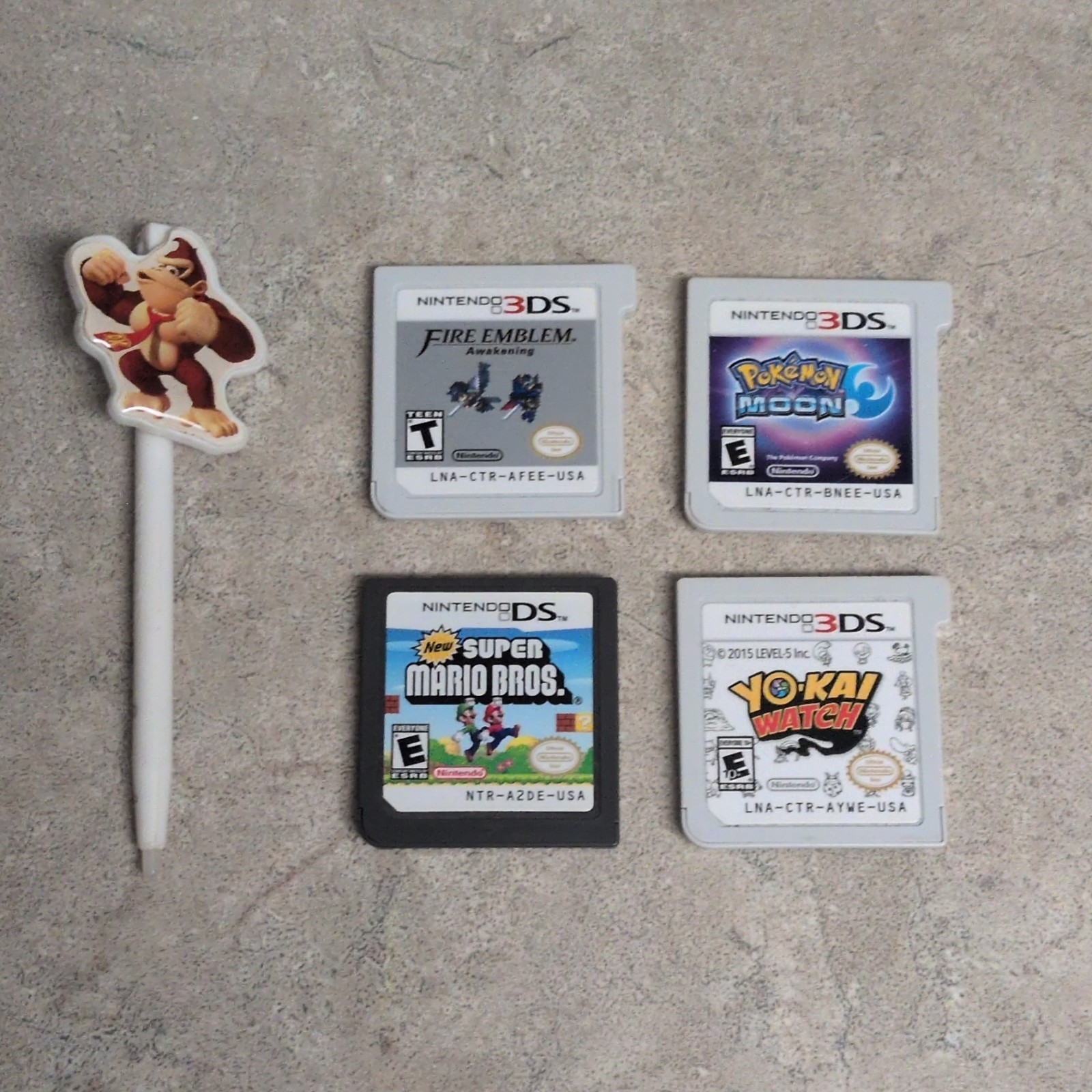 Nintendo DS/3DS Lot: Fire Emblem Awakening, Pokemon Moon, Yo-kai Watch + Stylus