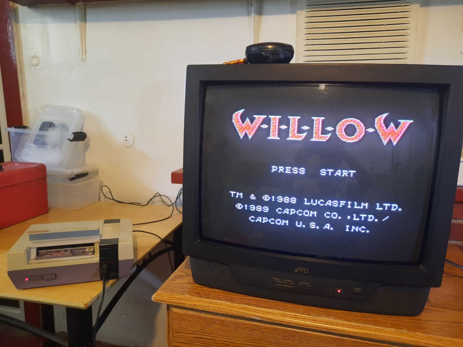 Willow NES Nintendo Entertainment System Capcom Cartridge Tested Working + Case
