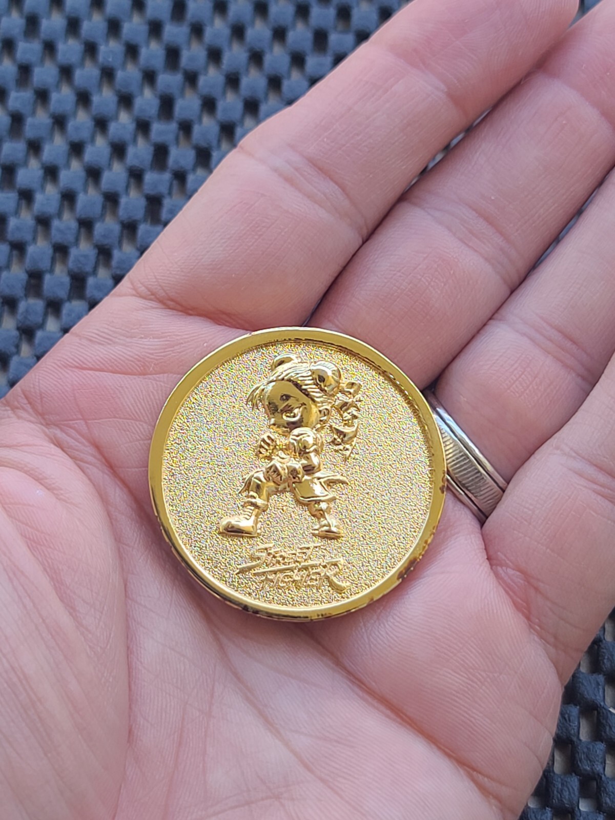 Street Fighter Coin Medal Video Game 10t Anniversary Rare CAPCOM SNES SEGA GBA